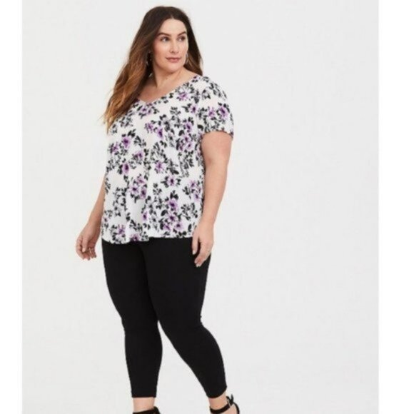 Torrid | White and Purple Abbey Floral Bow-Back Top | Size 0X - Picture 2 of 13